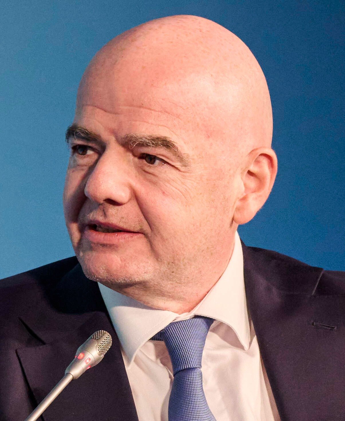 Gianni Infantino, presidente de la FIFA, en el centro de la disputa con la UEFA